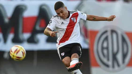 Quintero enfila para irse al fútbol chino