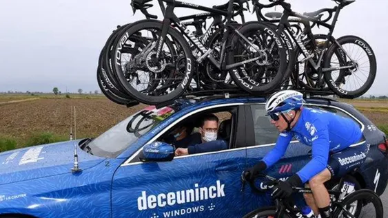 El futuro manda en la “corsa rosa”