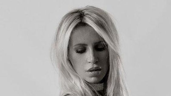 Florencia Peña subió una foto extrema: ropa interior de encaje y sugerente pose en “V”