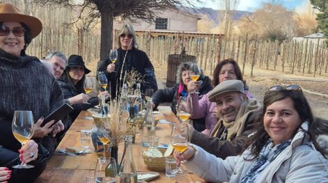 Diario de Cuyo | VVARIEDAD. Yanzón destacó que la gastronomía y los vinos de San Juan son atractivos para el público de Mendoza.