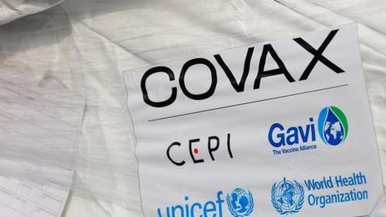 Llegan las primeras 218 mil dosis de vacunas de Covax al país