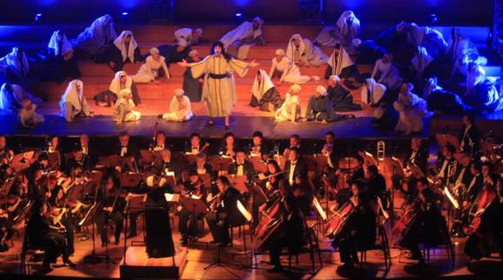Ópera en tres piezas