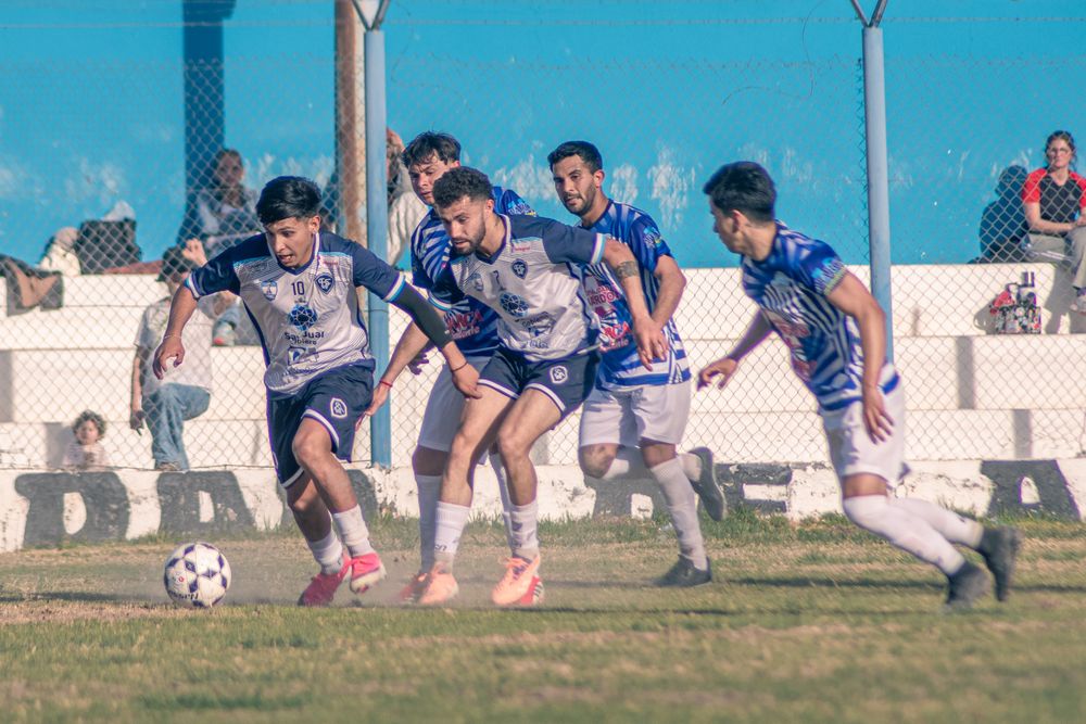 Albardón-Angaco se clasificó a la Copa País y ahora se medirá ante Tupungato. Fotos: gentileza Charly Domínguez.&nbsp;