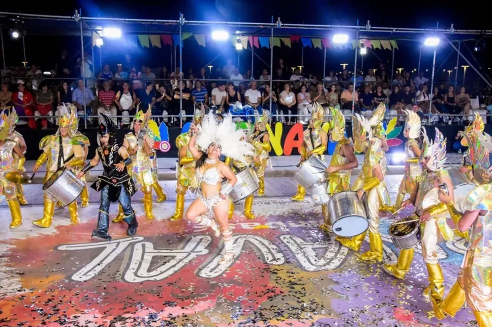 Marcha atrás de las comparsas que dudaron de los ganadores del Carnaval de Chimbas: pidieron disculpas y agradecieron a la intendenta