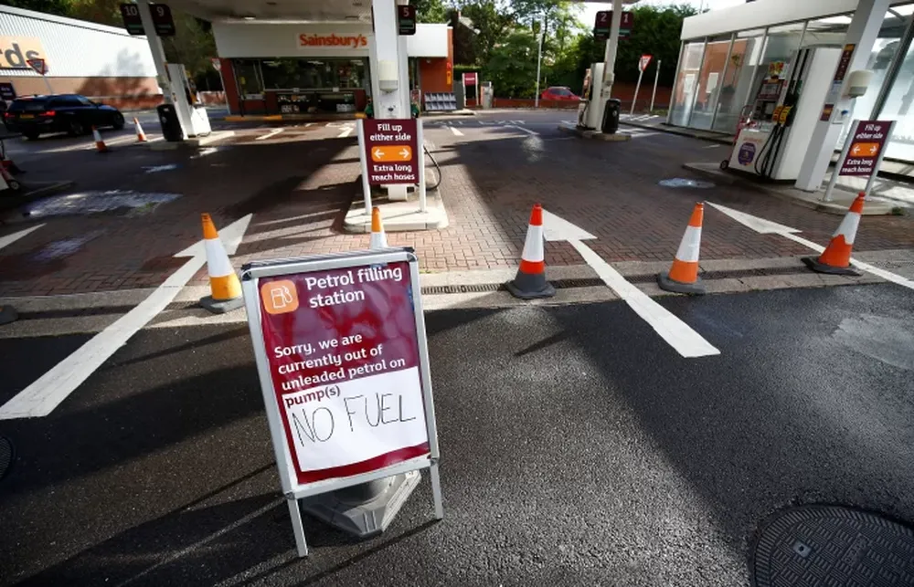 La falta de mano de obra golpea la vida cotidiana en Gran Bretaña