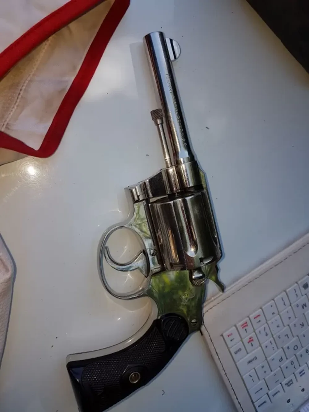 Encañonó a una familia y robó en una casa, pero fue detenido a las pocas horas