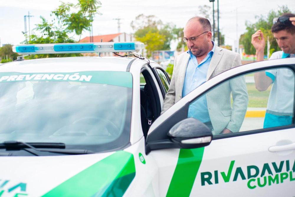 Rivadavia amplió su parque automotor con la compra de 3 movilidades 0km que serán destinadas a la Policía Comunal.