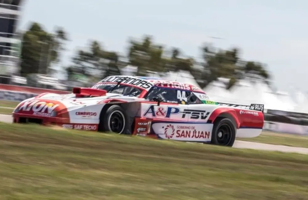 Dos abandonos en el comienzo de Viedma