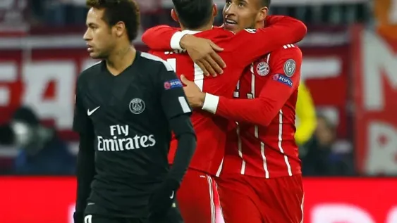 Bayern Munich venció a PSG, pero el equipo de Neymar terminó como líder del grupo B