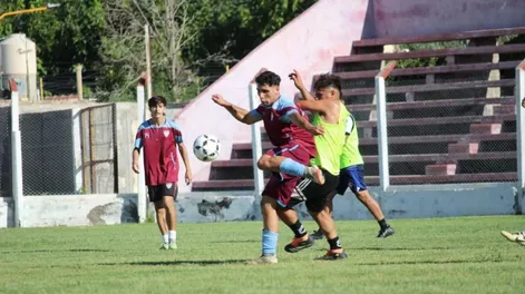 Diario de Cuyo | Amistoso. Atlético Alianza enfrentó al recién ascendido Defensores de Argentinos en su segundo ensayo de pretemporada.