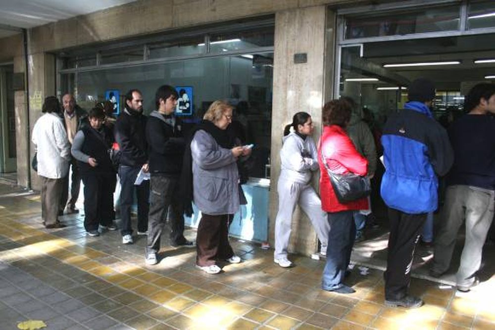 Desborde en dos obras sociales a causa de la venta de antigripales
