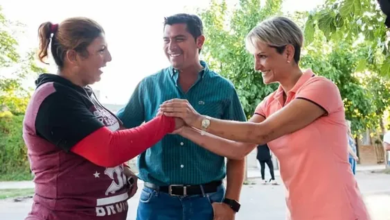 El líder y una integrante del Frente Con Vos, envueltos en diferentes escándalos