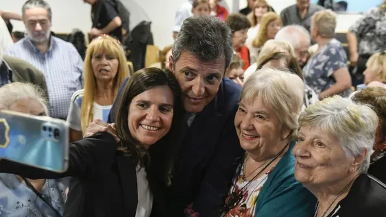 Mejora de 15,6% a jubilados y bono de $10 mil a la mínima