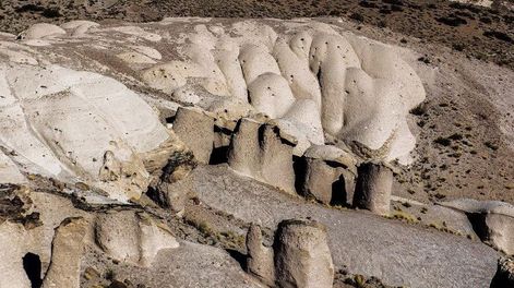 Lo asombroso de este lugar son las formas, que se gestaron naturalmente gracias al efecto de la erosión.&nbsp;