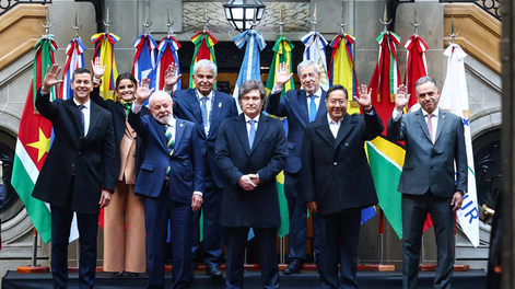 La foto familiar del año pasado, en la que Milei estuvo notablemente incómodo.