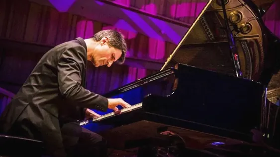 ‘Es asombroso lo que el tango cambia la vida a la gente’