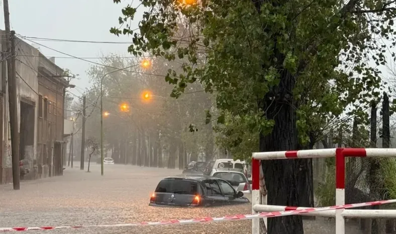 Temporal en Buenos Aires: Patricia Bullrich y Luis Petri viajan a la zona más afectada por el temporal