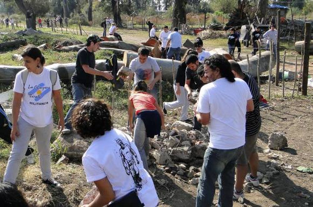 La Cámpora mueve el piso de jóvenes anti K que redoblan estrategias