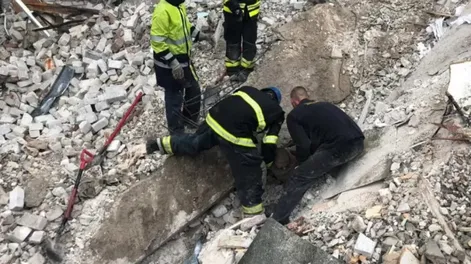 Murieron 10 personas en Ucrania por un bombardeo ruso a la ciudad natal de Zelenski