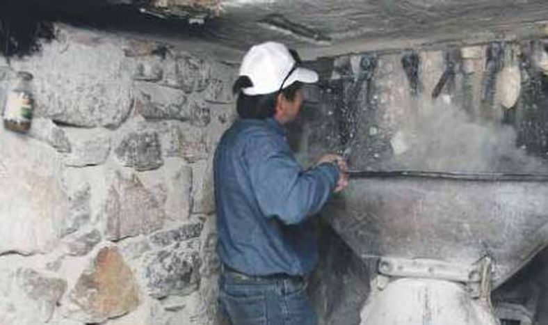 “El embolsado de cal nos dará continuidad de trabajo”