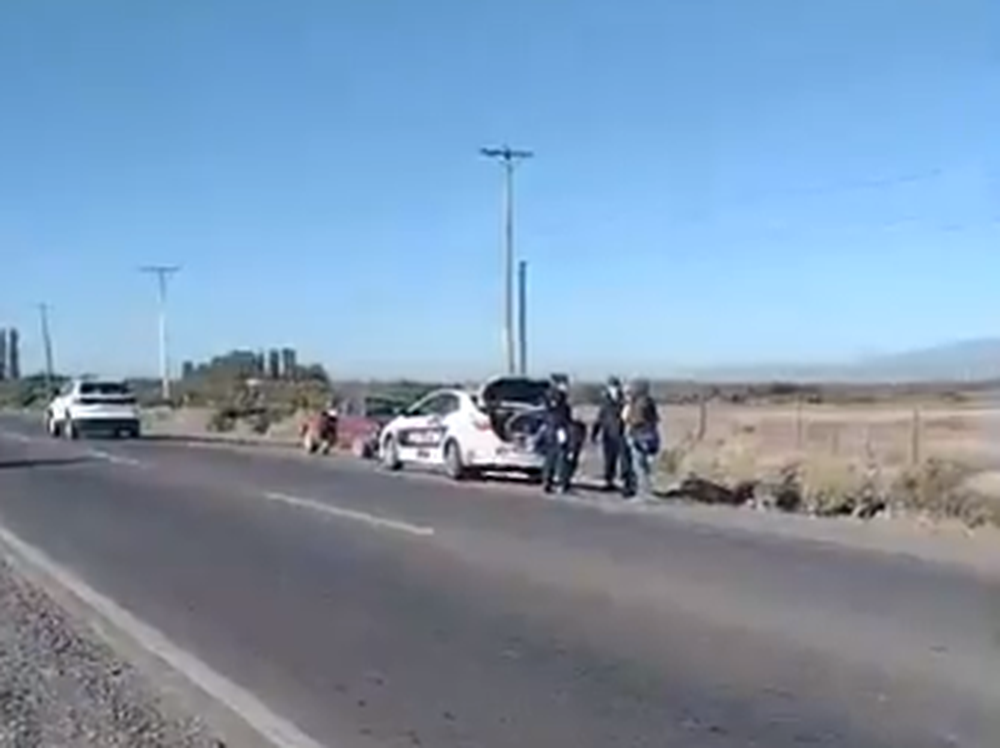 Un ciclista, internado con un grave golpe en la cabeza luego de ser embestido por un auto