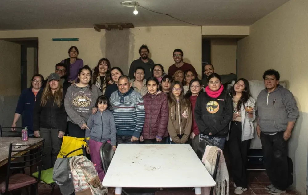 Un taller de cerámica en Angualasto – Iglesia