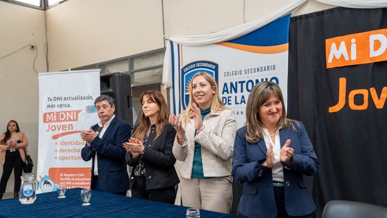 lanzan mi dni joven: el programa para actualizar el documento gratis en las escuelas de san juan