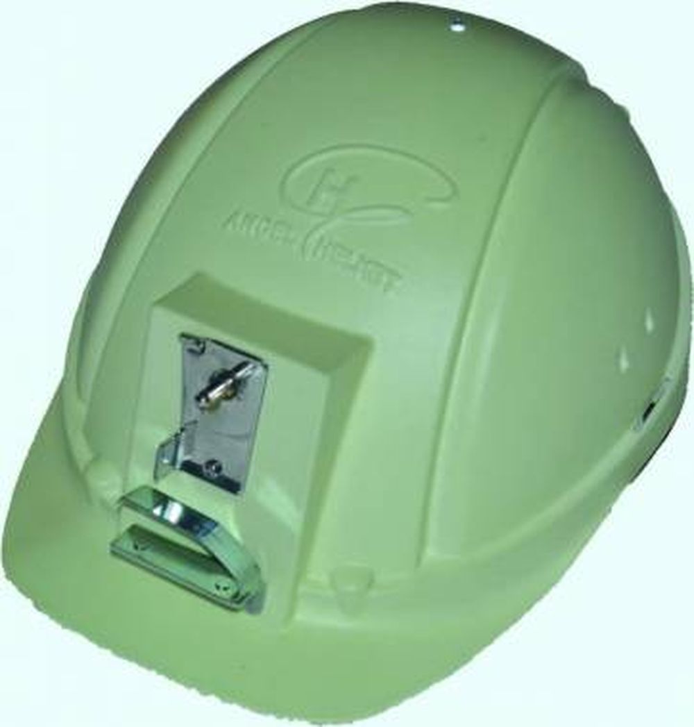 El casco luminoso que salva vidas