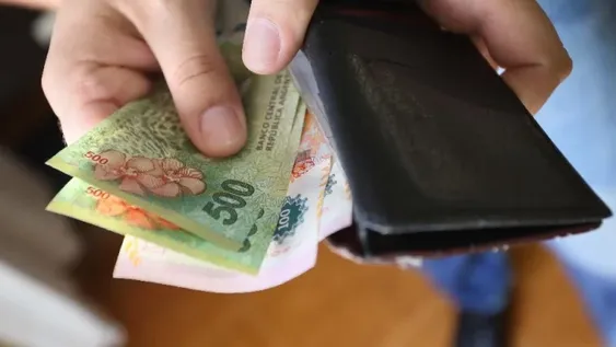 Según el Indec, los salarios le ganaron a la inflación durante el primer trimestre del año