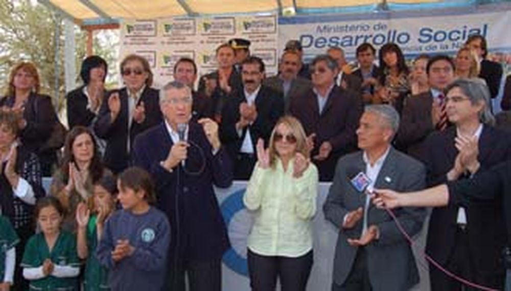 Alicia Kirchner y Gioja inauguraron un CIC en El Encón