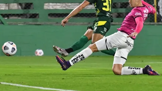 Con la clasificación asegurada, Defensa igualó con Independiente del Valle