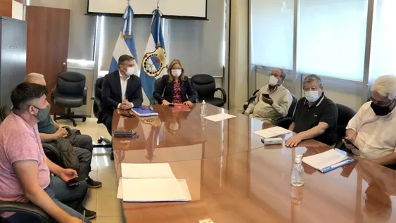 Estatales recibirán un 20 por ciento por 2020 y evalúan $5 mil extra en febrero