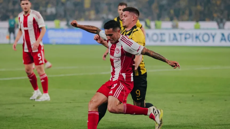 River cerró la incorporación de Francisco Ortega: el lateral izquierdo llega desde el Olympiakos de Grecia