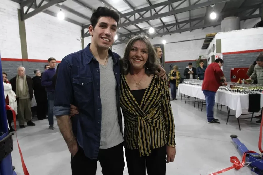 Inauguró ” TALLER 43 – Servicio Técnico Automotriz