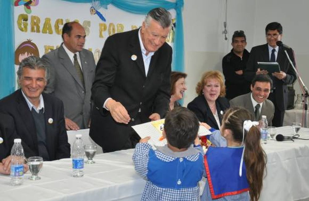 En 2015 quieren estrenar 10 edificios escolares nuevos