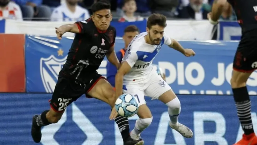 Vélez y Huracán cerraron el partido con un empate