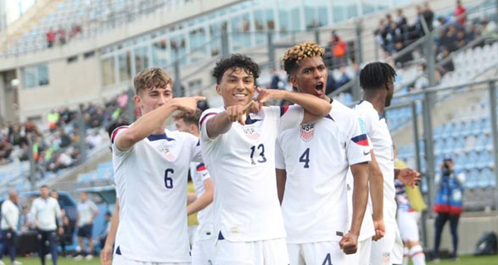 Estados Unidos lo ganó en la agonía