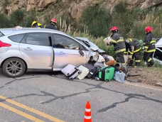 Los dos vehículos quedaron destruídos. Los dos vehículos quedaron destruídos.