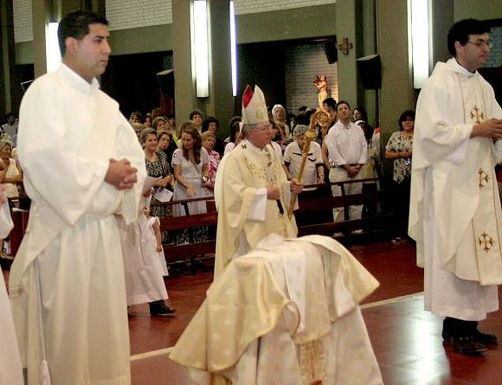 Una ordenación y un llamado a “ser incisivos”