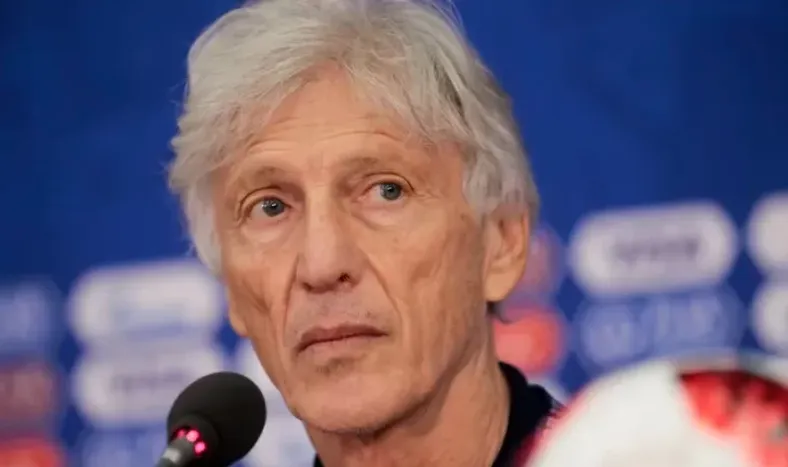 Después de poco más de un año, Pekerman renunció como DT de Venezuela
