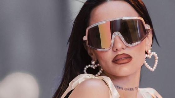 La Joaqui utilizó una jugadísima foto en ropa interior para lanzar su disco