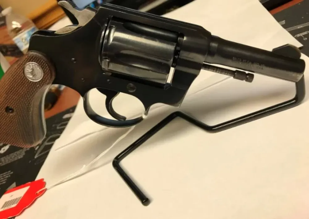 Lo condenaron a casi 5 años por intentar robar con un menor y dispararle a un hombre