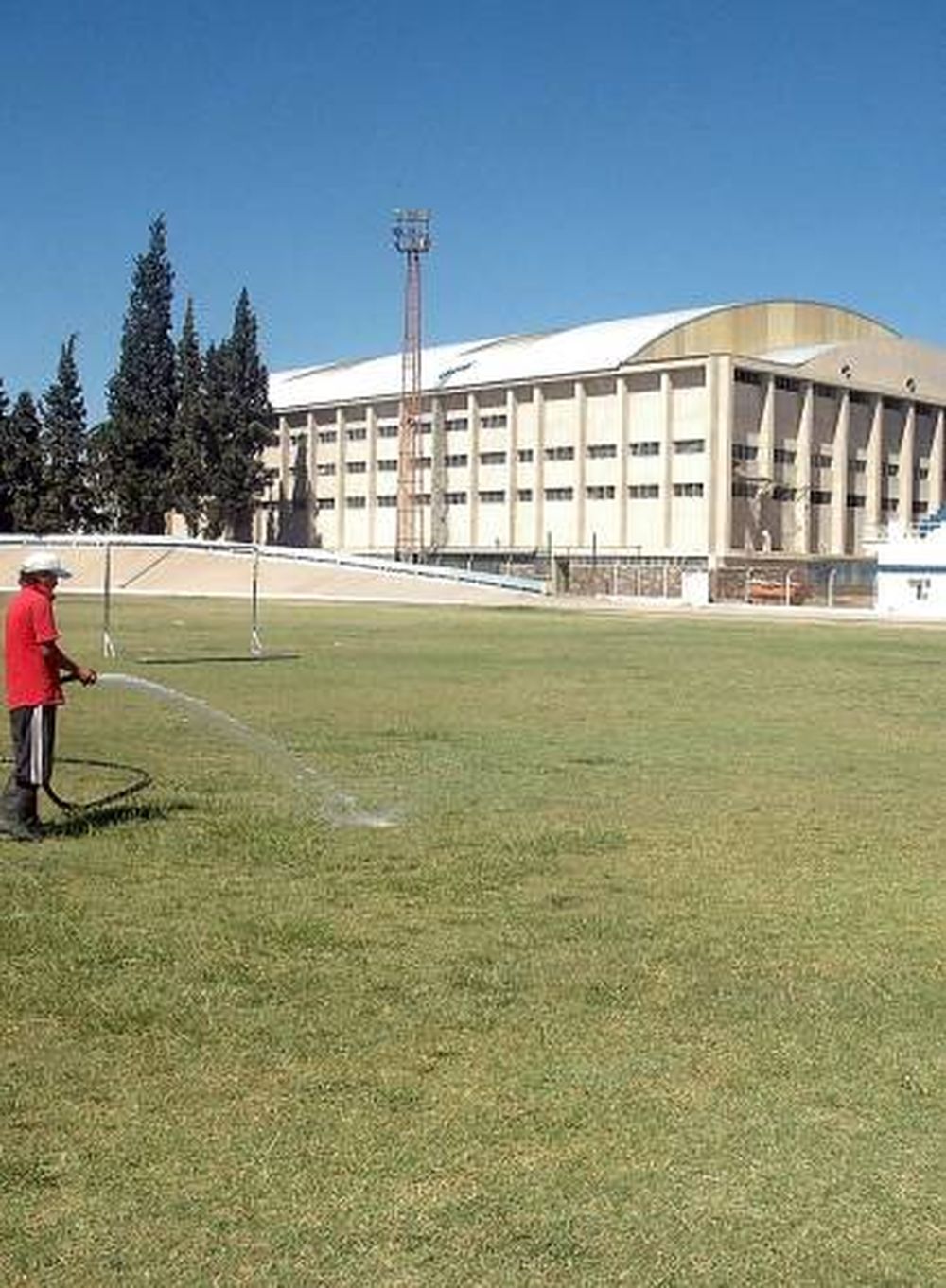 Las dos caras del estadio