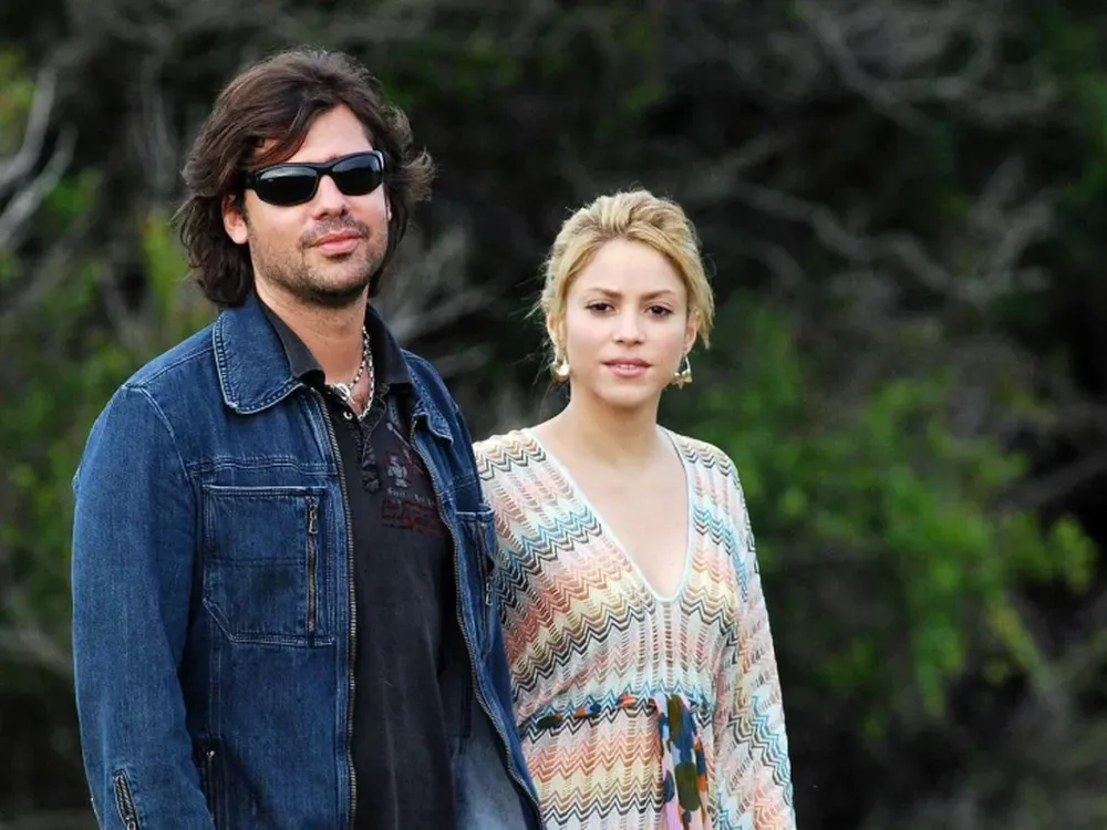 Shakira, en el ojo de la tormenta por un tuit: ¿ninguneó a Antonio de la Rúa?