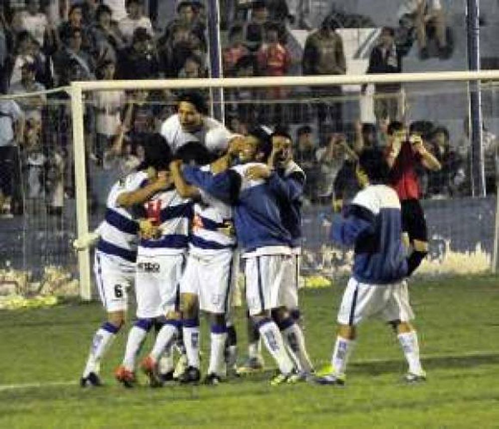 En un partido “eterno”, Unión obtuvo la clasificación