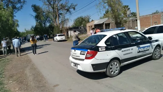 Conmoción en Sarmiento: asesinó a una mujer y después se ahorcó