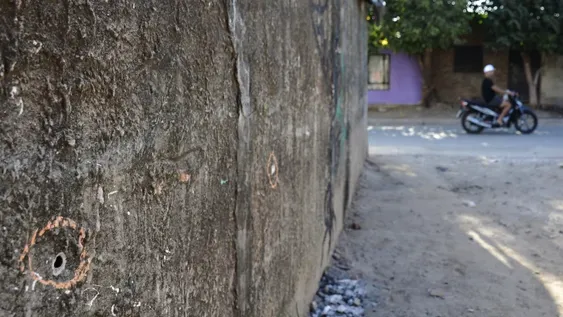 Asesinan a tiros a tres hombres en Rosario