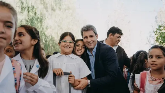 Una escuela de Zonda, escenario del inicio oficial del Ciclo Lectivo