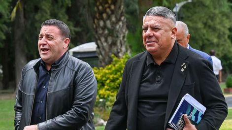 Juntos. Pablo Toviggino salió a respaldar a Tapia en medio del conflicto que envuelve a AFA con la justicia.&nbsp;