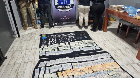 desbarataron un kiosco narco en santa lucia: cayo una pareja con cocaina, $2,5 millones y una hilux